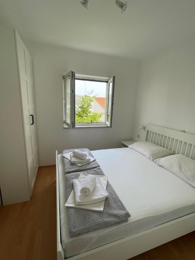 Apartments Vito Trogir Exteriör bild