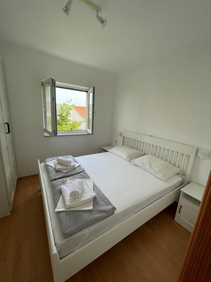 Apartments Vito Trogir Exteriör bild